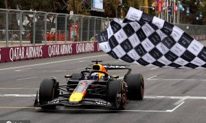 F1阿塞拜疆站-维斯塔潘无悬念夺冠 皮亚斯特里首圈撞墙诺里斯仅第7